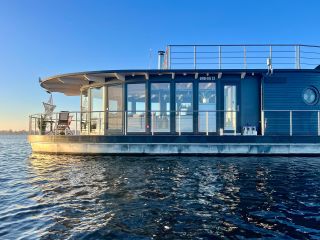 Foto Nummer 2: Floating Home Shanti 2