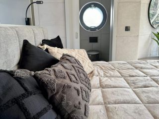 Foto Nummer 9: Floating Home Shanti 2